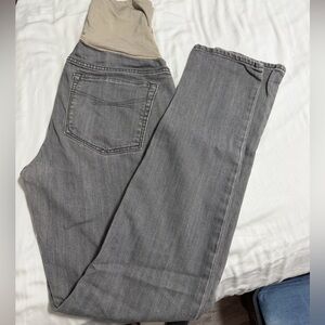 GAP Maternity Skinny Jeans in Gray with Cream Waistband
